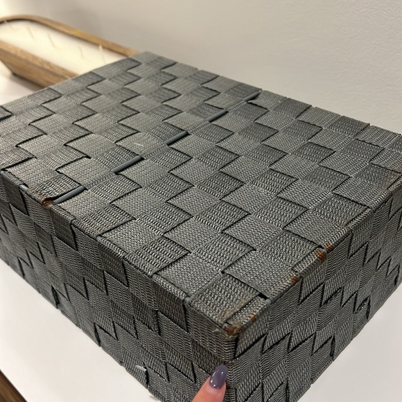 Gray storage bin/ basket - Picture 4 of 6